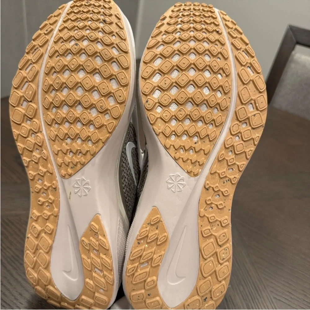 Nike Women's Pegasus 41 - Picture 3 of 4